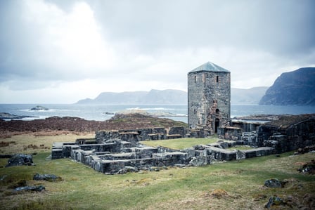 Selja Monastery - Hellefrogner ruins © Visit Nordfjord
